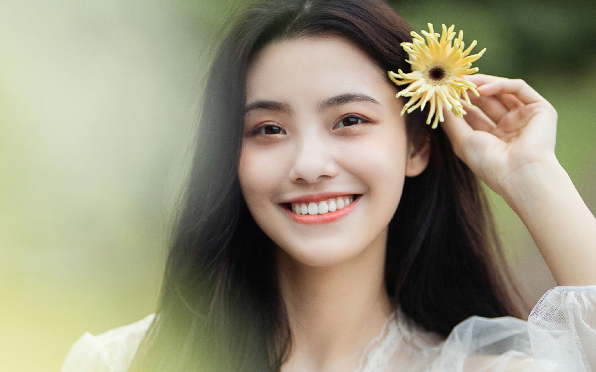 普拉提成为都市女性健身新宠，市场潜力巨大，普拉提女生
