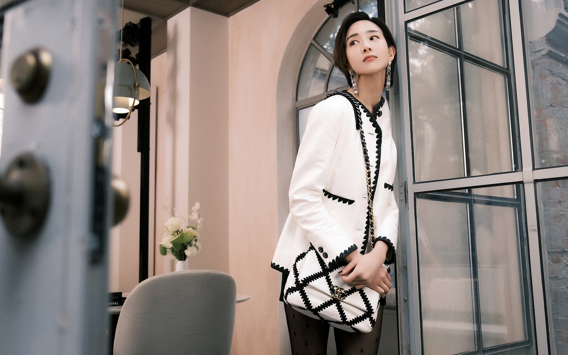 爱游戏登录入口-全景直播与多机位切换技术结合，打造极致沉浸式观赛体验，网络直播多镜头切换