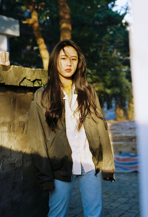 跨界合作推出足球主题的文创产品,市场反响热烈,足球文化创意秀