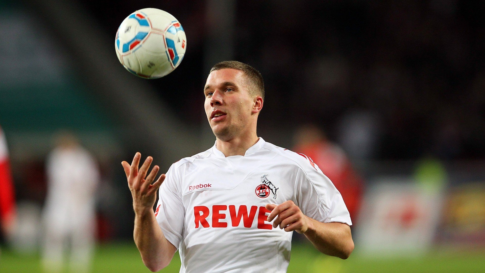 国足中场压迫能力分析报告，国足中场球员